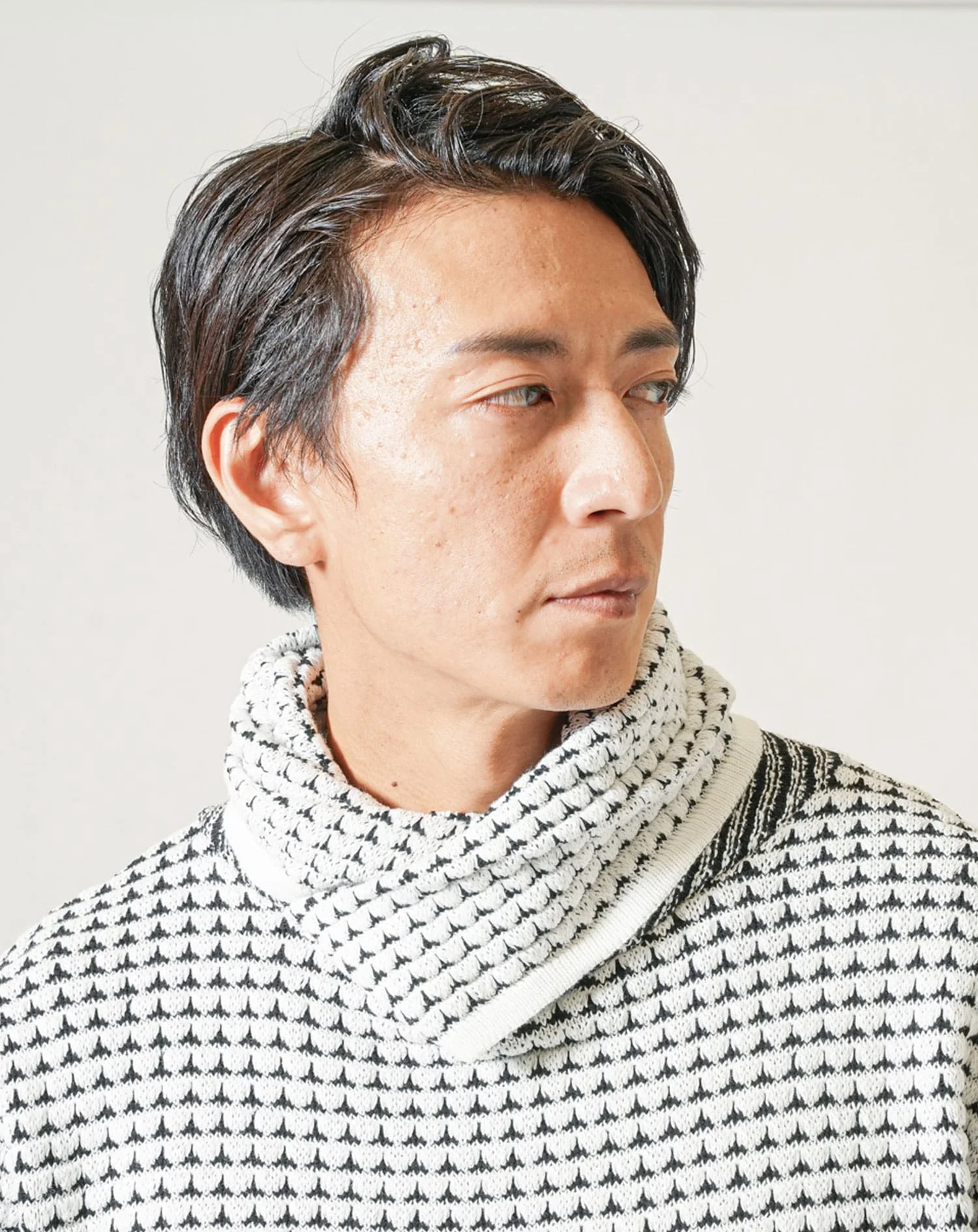 ポップコーン編みアフガンタートルネックニット - Image 13