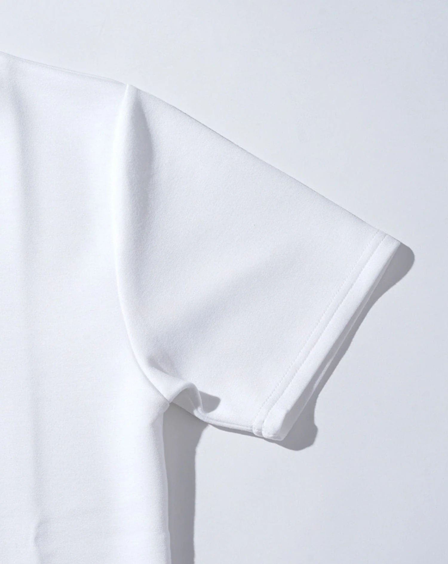 厚手生地＆接触冷感スリムフィット半袖VネックTシャツ - Image 44