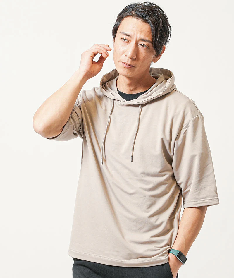 普段着スポーツファッション服メンズ3点コーデセット ベージュ5分袖プルパーカー×黒半袖Tシャツ×黒スウェットジョガーパンツ - Image 6