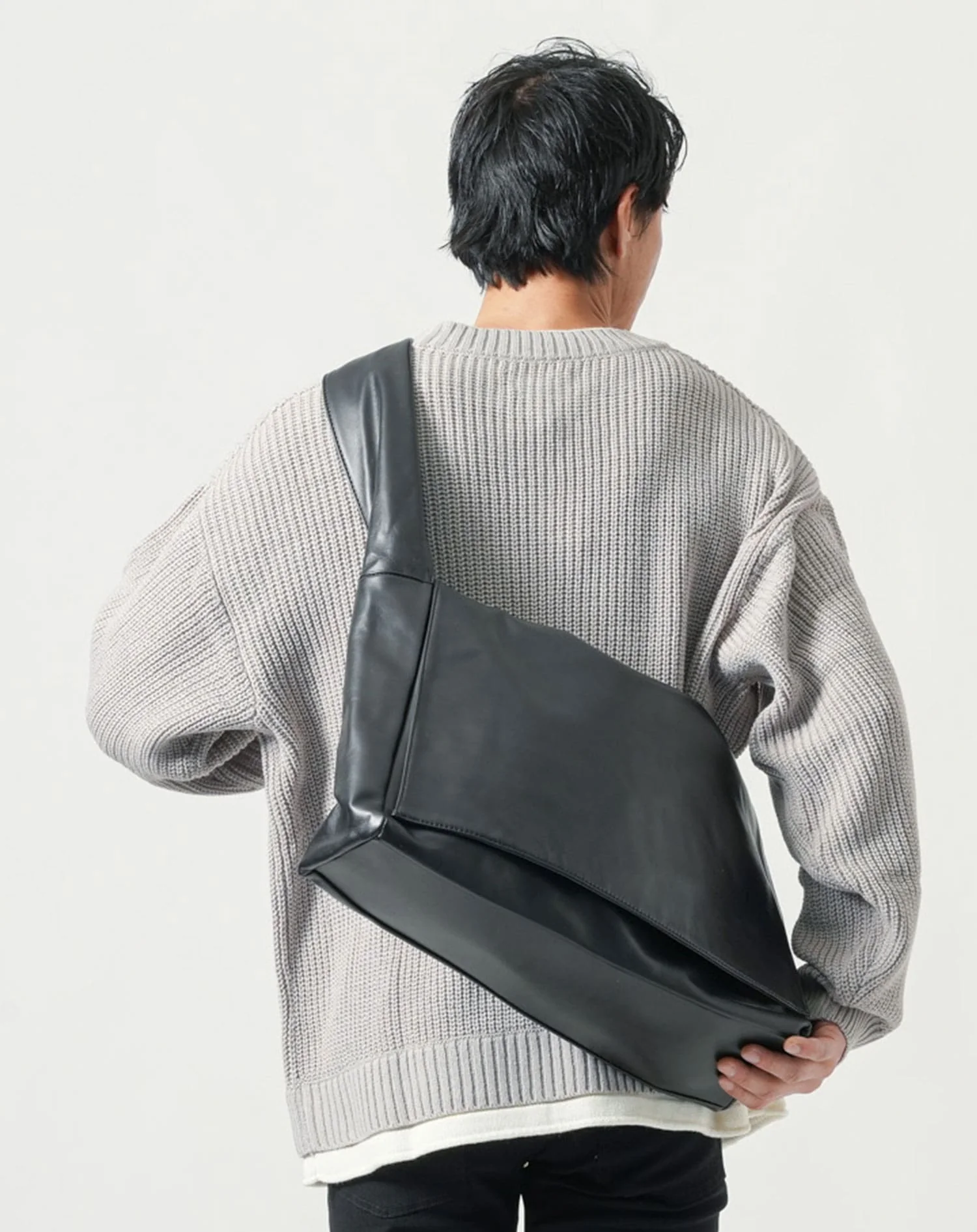 PUレザービッグショルダーバッグ - Image 15