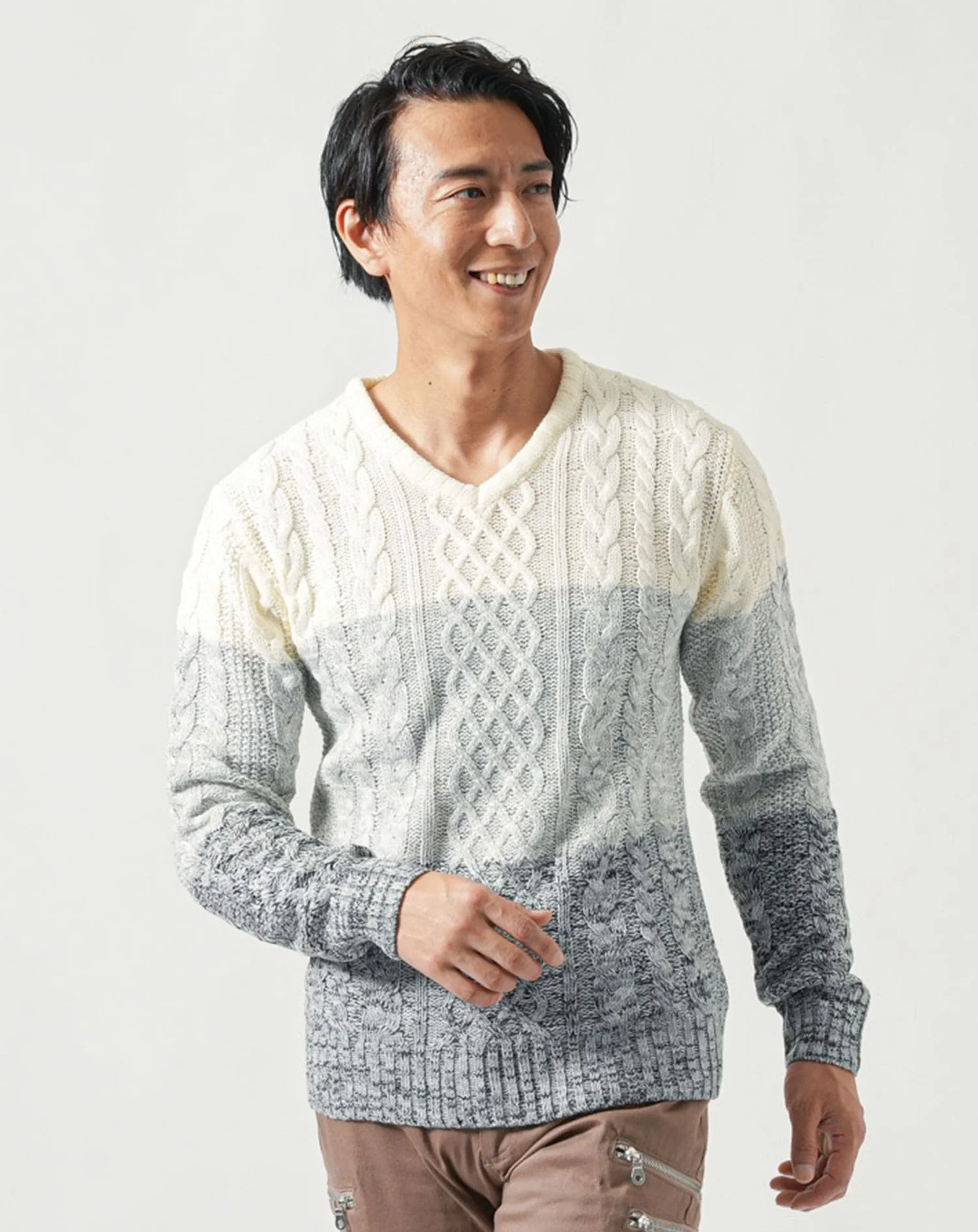 ケーブル編みアクリルVネック・クルーネック長袖ニットTシャツ - Image 23