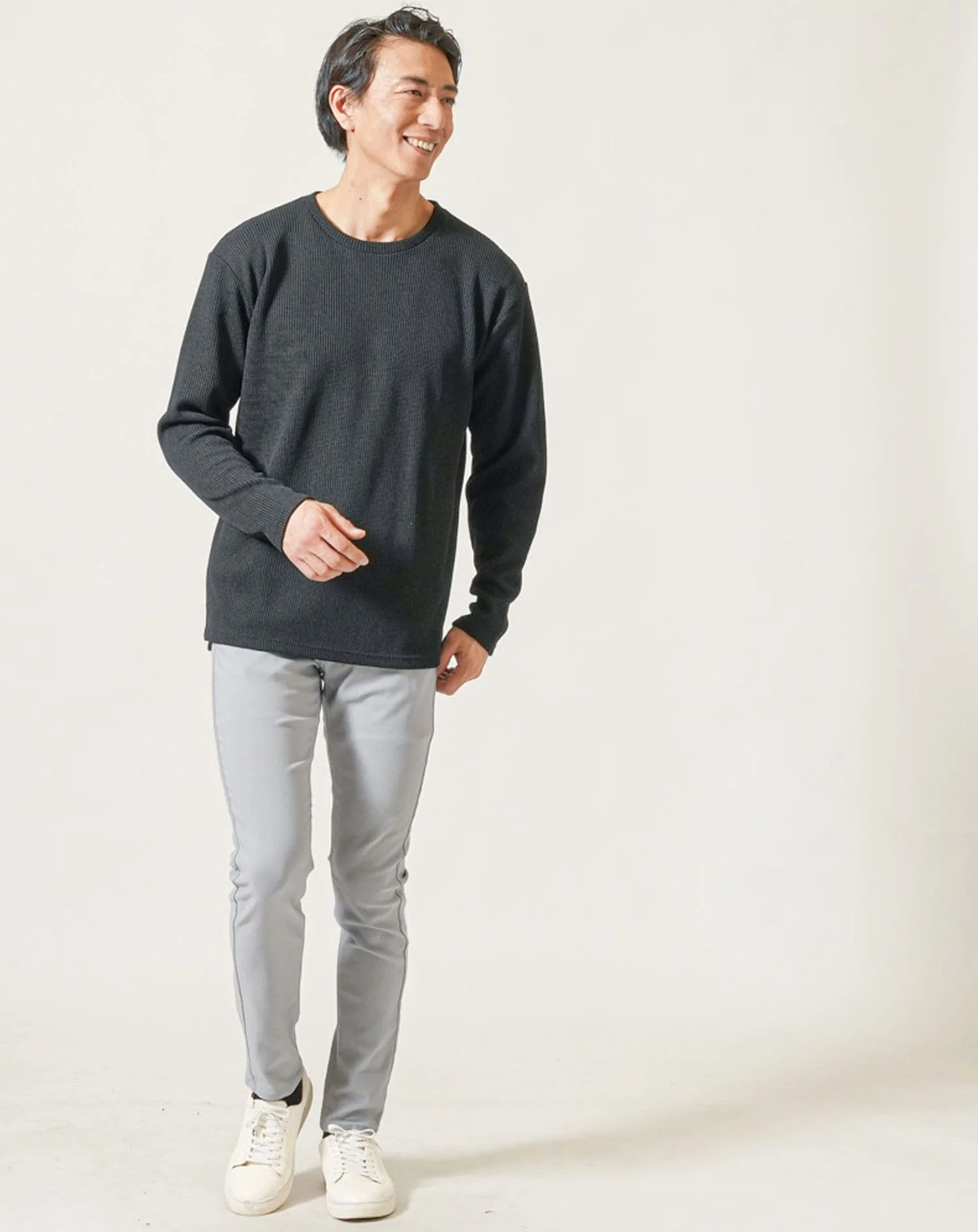 畦編みクルーネック長袖ニットTシャツ - Image 12