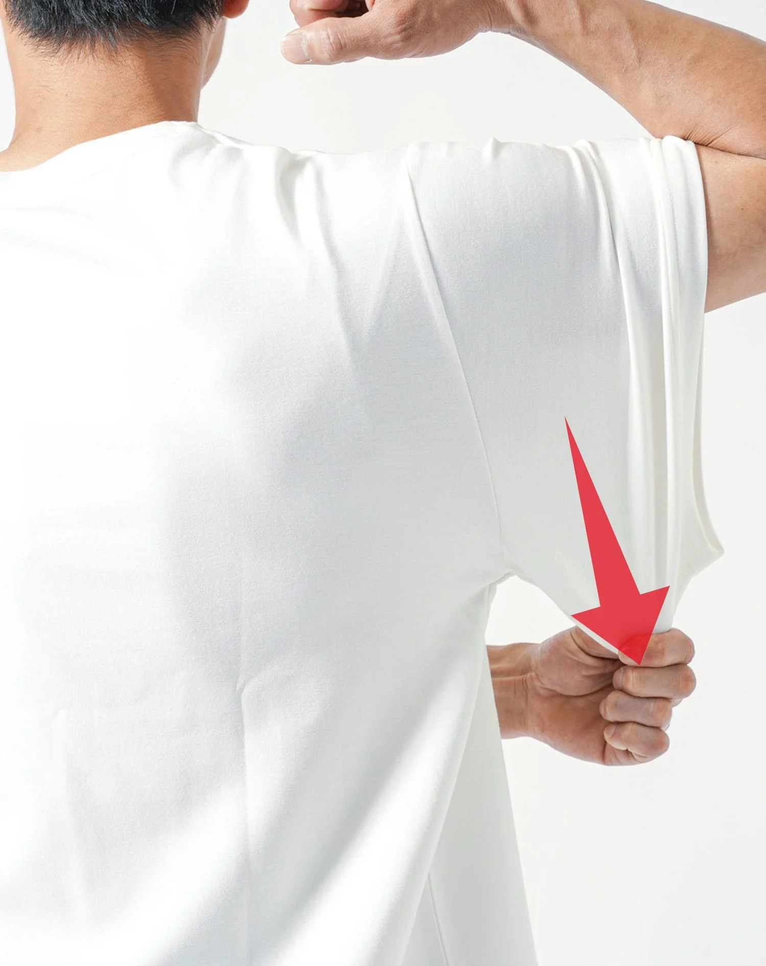接触冷感オーバーサイズ半袖VネックTシャツ - Image 12