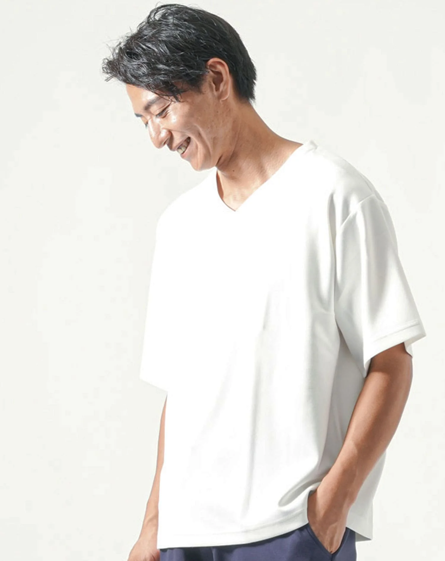 セットアップ 接触冷感オーバーサイズ半袖VネックTシャツ×ハーフパンツ - Image 13