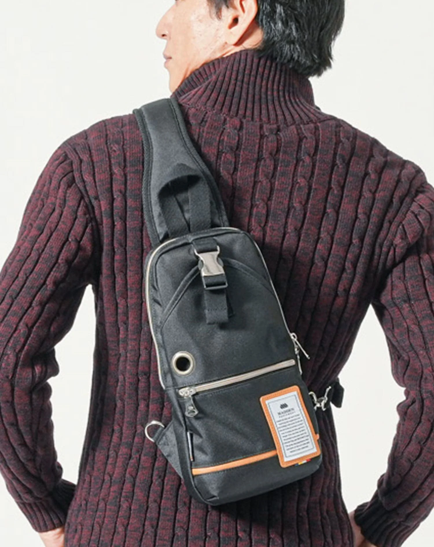 軽量・撥水加工ボディバッグ - Image 3