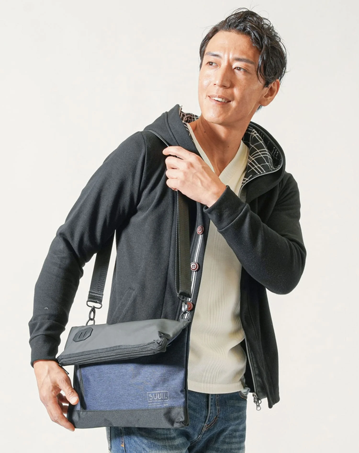 SUUII(スーイ)撥水加工USBポート付き2WAY口折れショルダーバッグ - Image 27