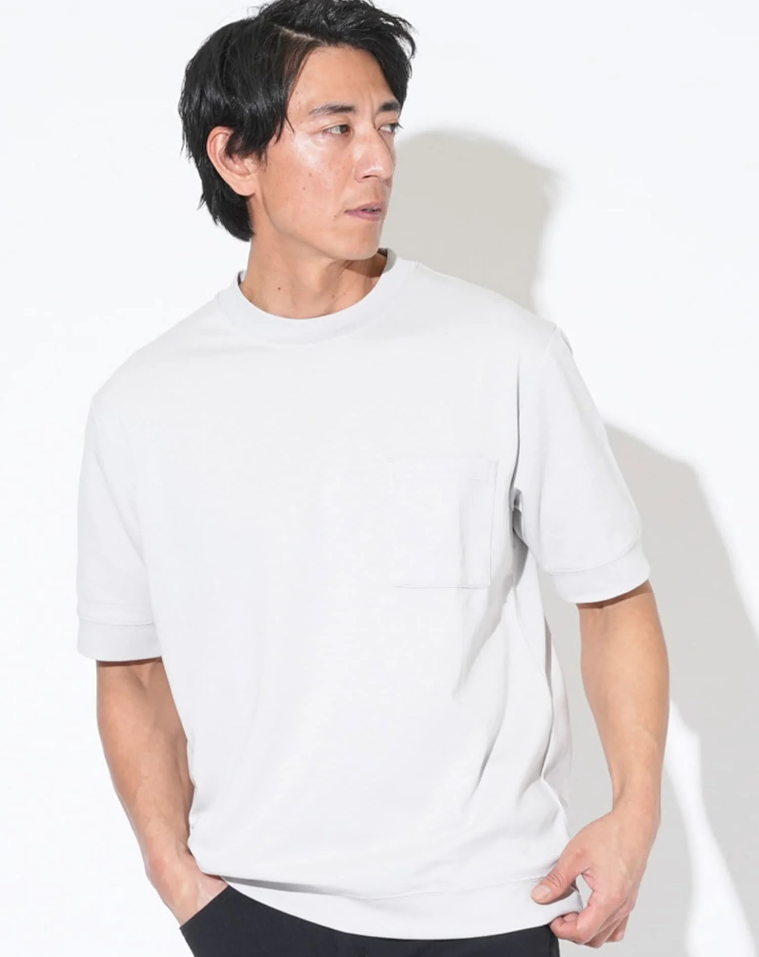 汗ジミ軽減 大人のスマート半袖Tシャツ - Image 9