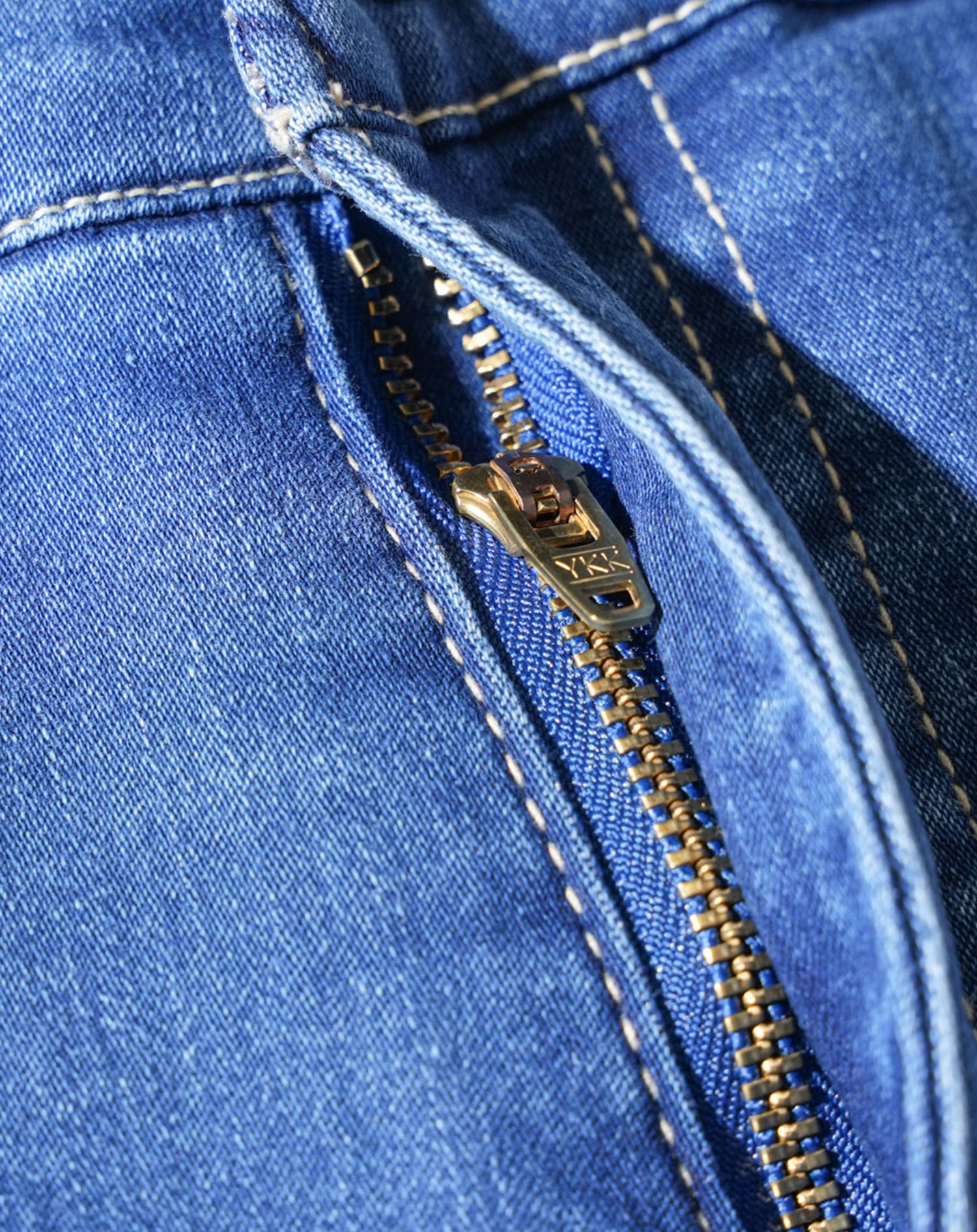 接触冷感スーパーストレッチテーパードデニムパンツ - Image 35