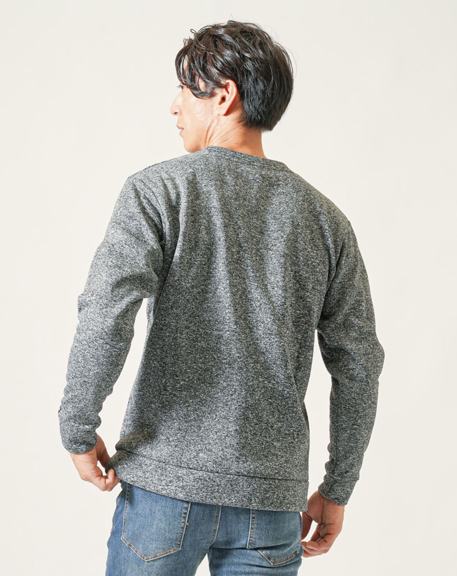 裏起毛素材カチオン長袖クルーネックTシャツ - Image 20