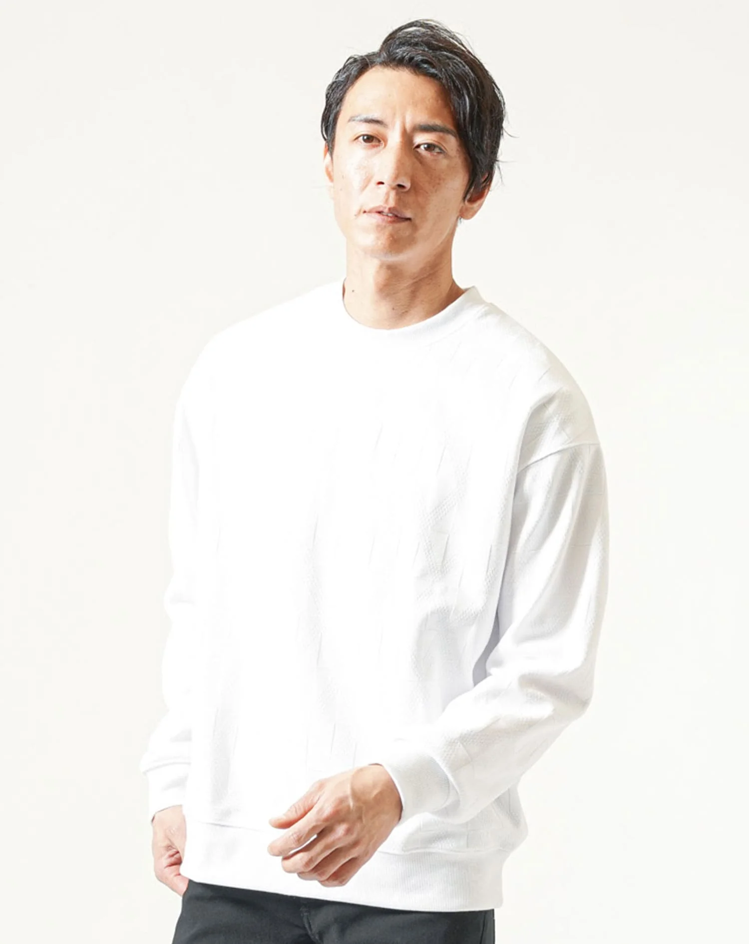うっすらジャガード長袖トレーナー - Image 15