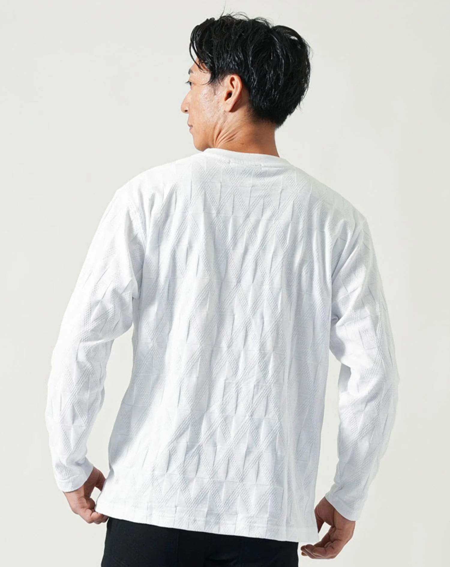 ダイヤジャガード長袖クルーネックTシャツ - Image 12