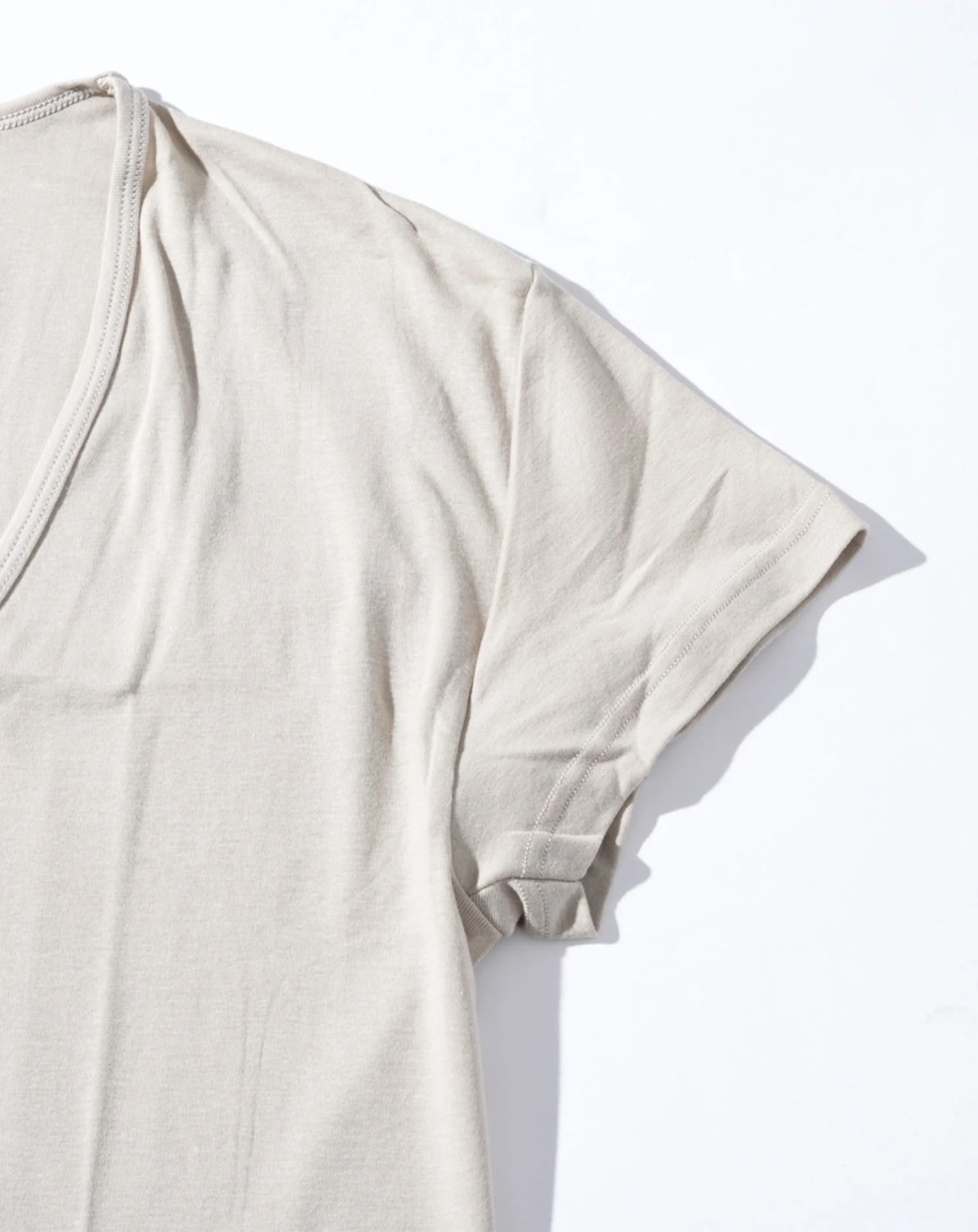 接触冷感汗取りパット付き半袖VネックインナーTシャツ - Image 28