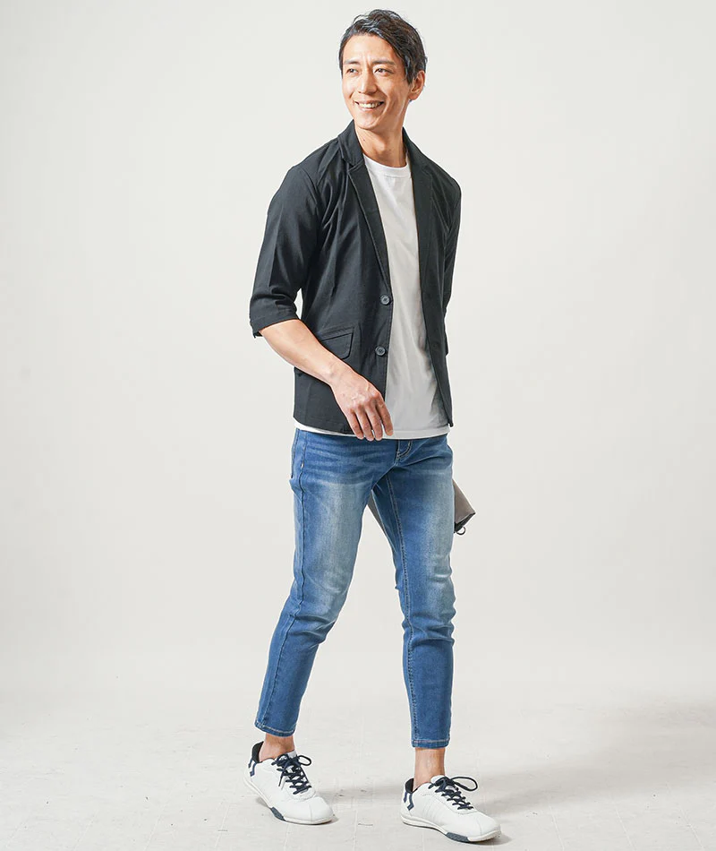 30代メンズ夏の接触冷感3点コーデセット　黒7分袖テーラードジャケット×白半袖Tシャツ×ブルーアンクルデニムパンツ - Image 4