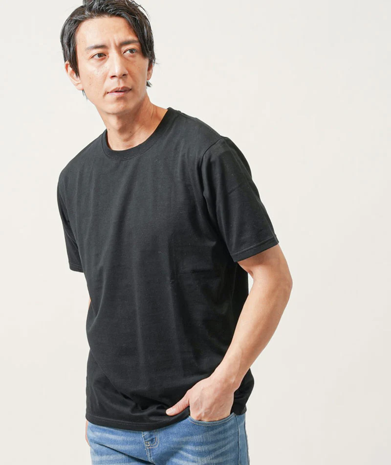 30代メンズ涼しい夏服コーデセット　白半袖Tシャツ×黒半袖Tシャツ×ブルーアンクルデニムパンツ - Image 7