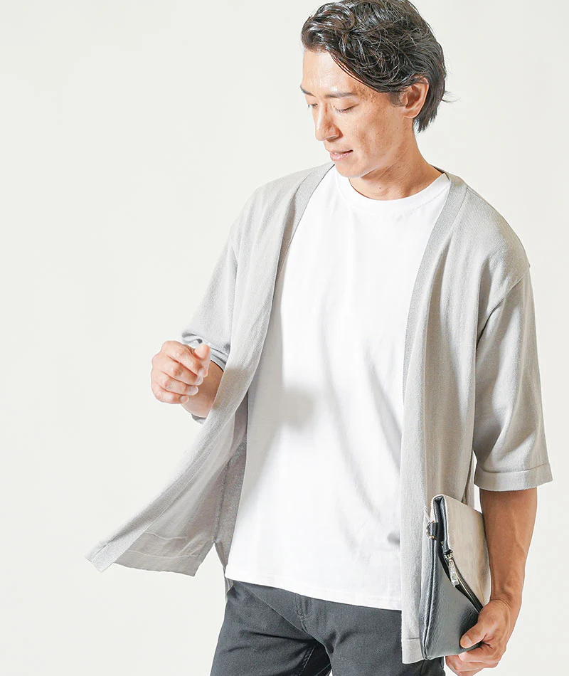 30代メンズ夏の3点コーデセット　グレー5分袖サマーカーディガン×白半袖Tシャツ×黒ストレッチチノパンツ - Image 6