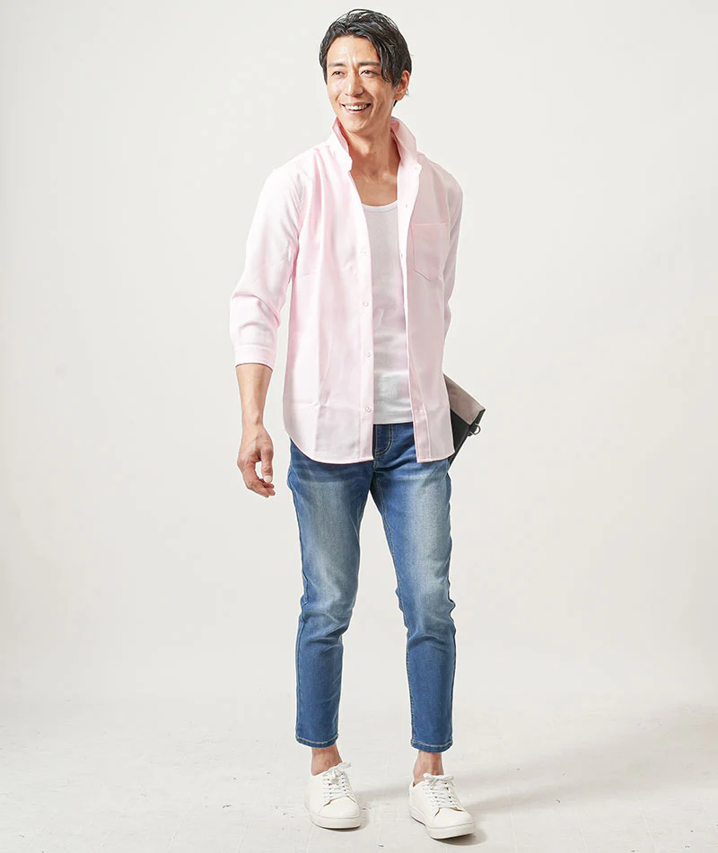 40代メンズ夏の3点コーデセット　ピンク7分袖シャツ×白タンクトップ×ブルーアンクルデニムパンツ - Image 10