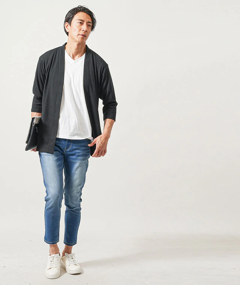 40代メンズ夏の3点コーデセット　黒7分袖カーディガン×白半袖Tシャツ×ブルーアンクルデニムパンツ - Image 9