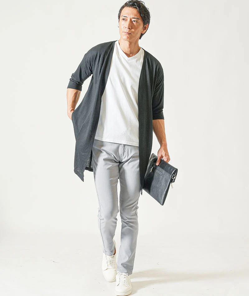 40代メンズ夏の3点コーデセット　黒7分袖ロングカーディガン×白半袖Tシャツ×グレーストレッチチノパンツ - Image 3