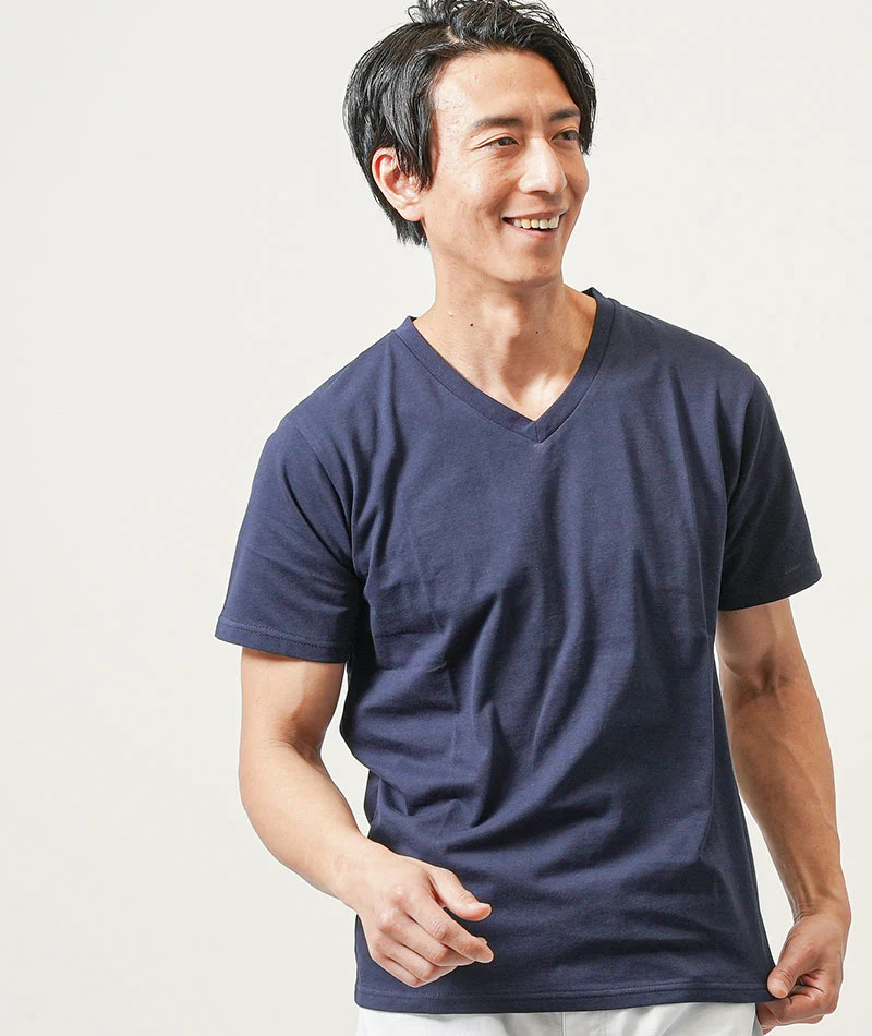 40代メンズ夏の3点コーデセット　ネイビー半袖ポロシャツ×ネイビー半袖Tシャツ×白アンクルチノパンツ - Image 13