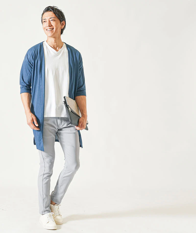 40代メンズ夏の夏の3点コーデセット　ネイビー7分袖ロングカーディガン×白半袖Tシャツ×グレーストレッチチノパンツ - Image 9