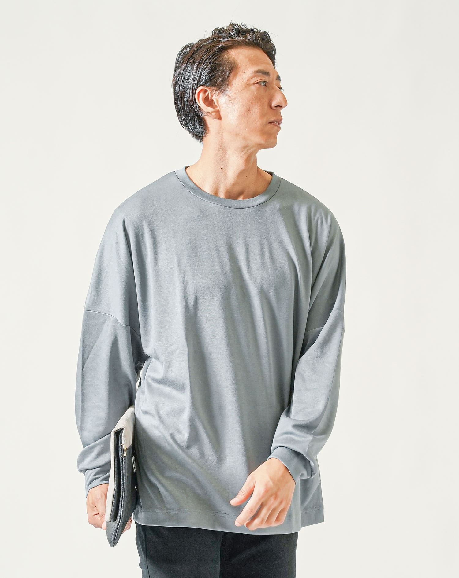 ドルマンスリーブオーバーサイズクルーネック長袖Tシャツ - Image 18