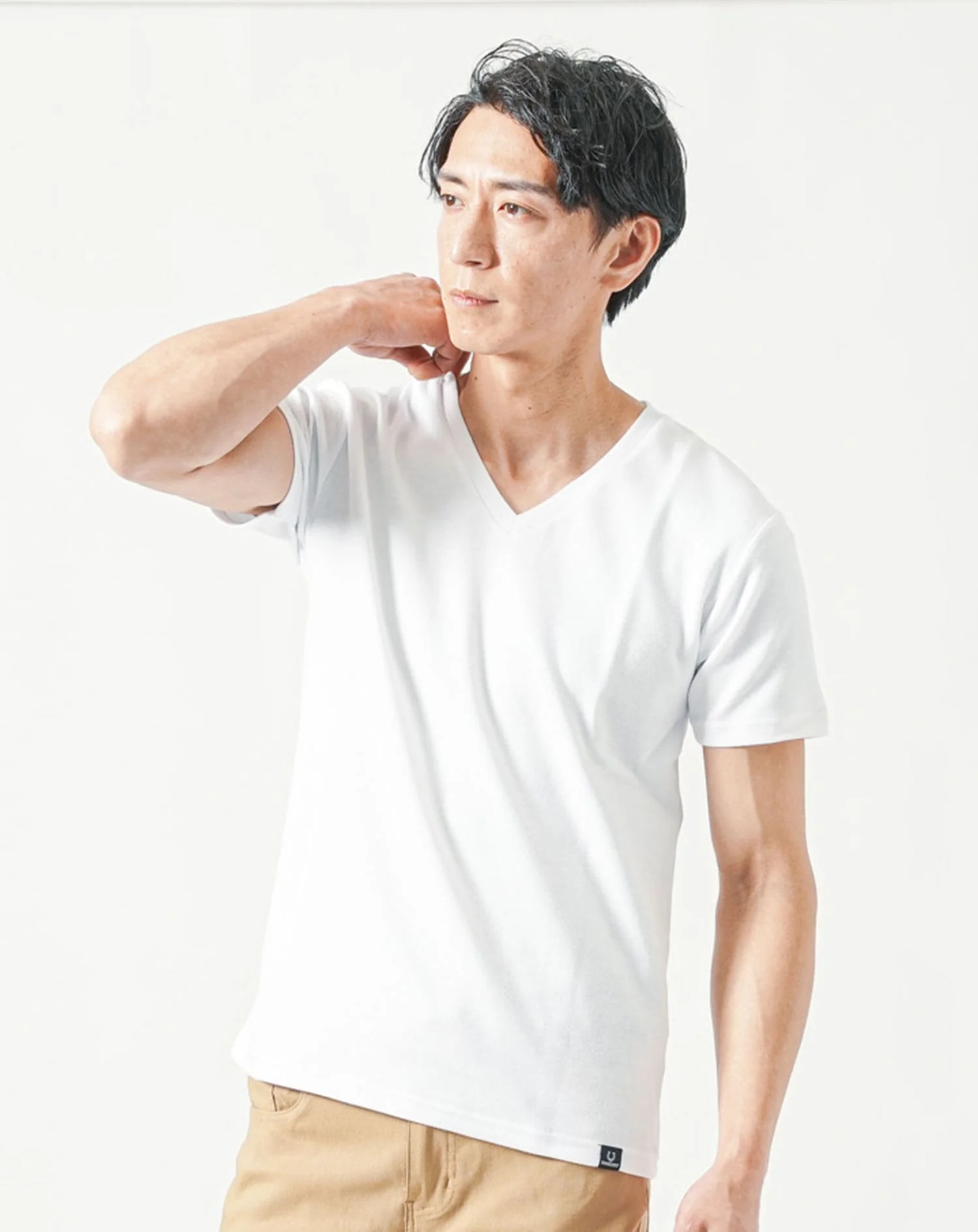 乳首が透けにくい厚手生地クルーネック・Vネック半袖Tシャツ - Image 21