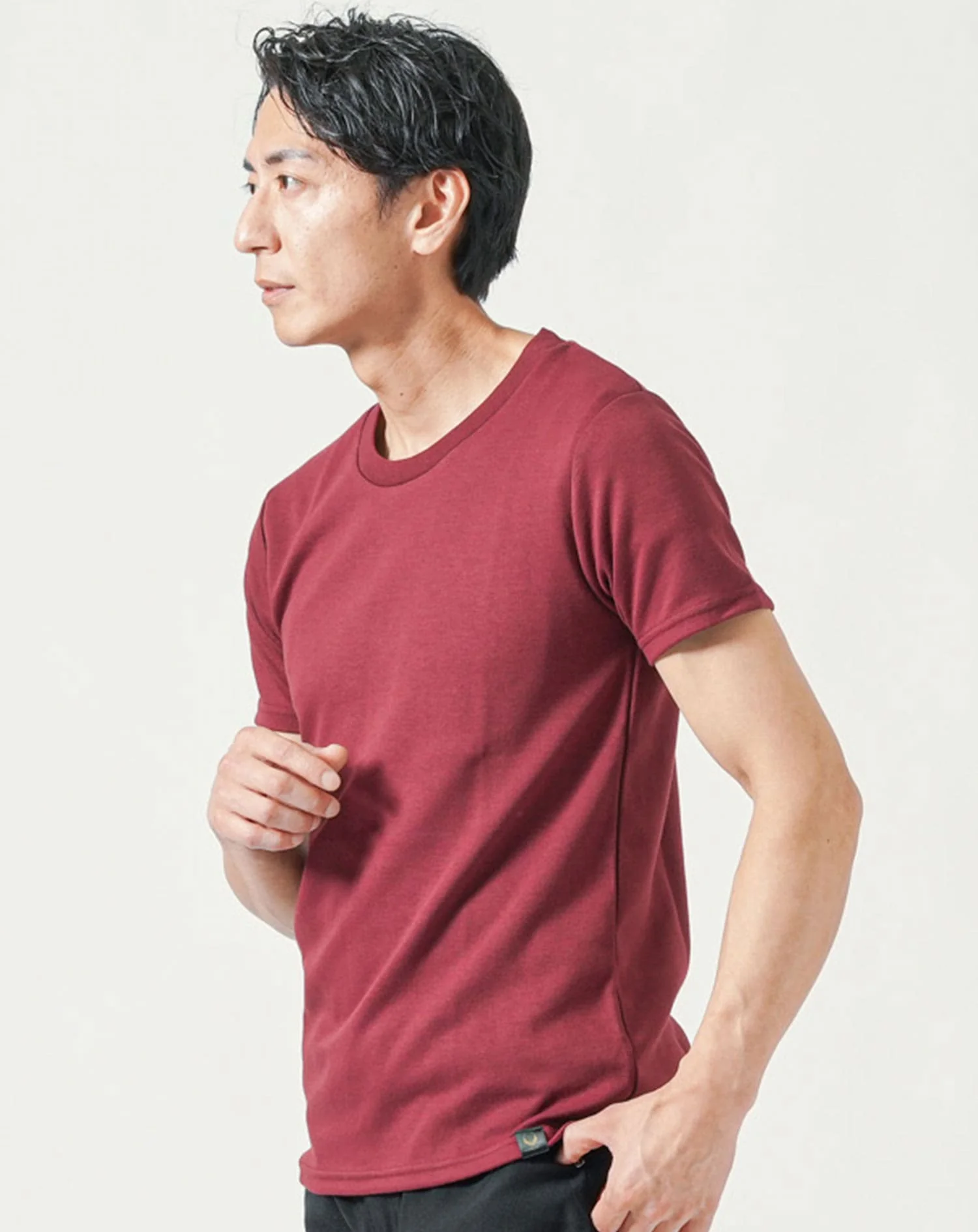 乳首が透けにくい厚手生地クルーネック・Vネック半袖Tシャツ - Image 33