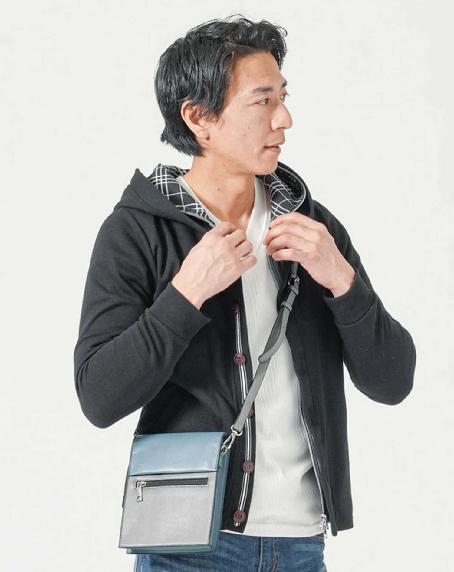 PUレザーバイカラーコンパクトショルダーバッグ - Image 4