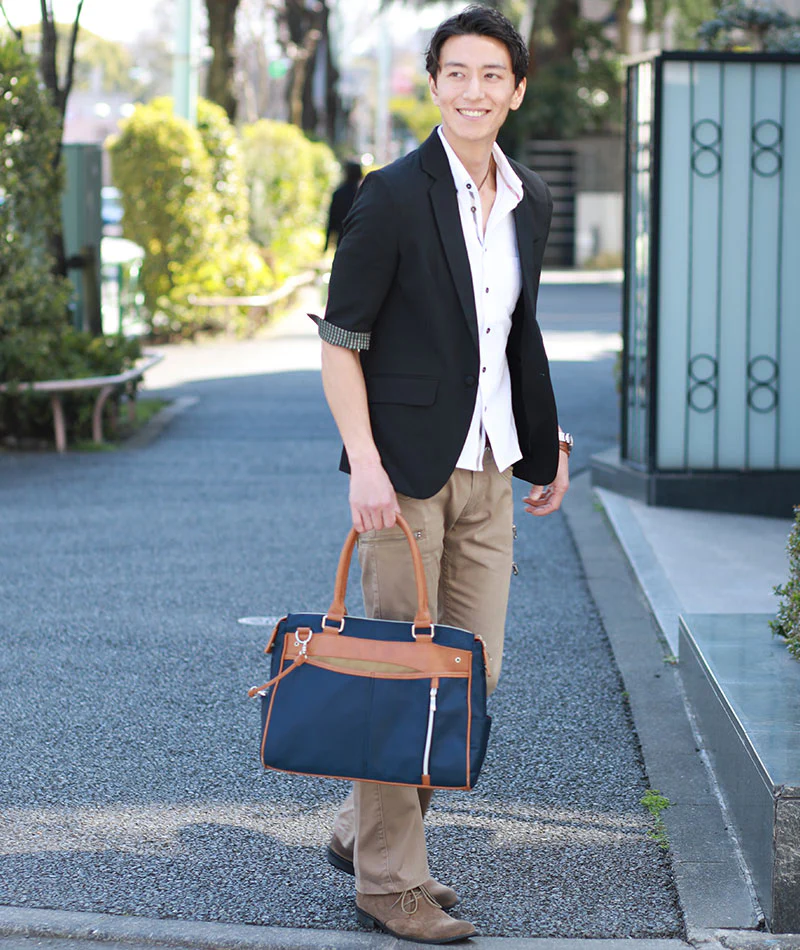 PUレザー使いファスナー付きナイロントートバッグ - Image 39