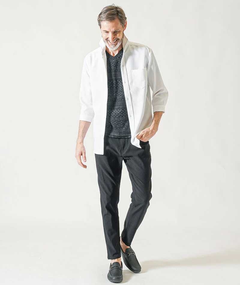 60代メンズ夏の3点コーデセット 白7分袖シャツ×黒半袖Tシャツ×黒アンクルチノパンツ - Image 4