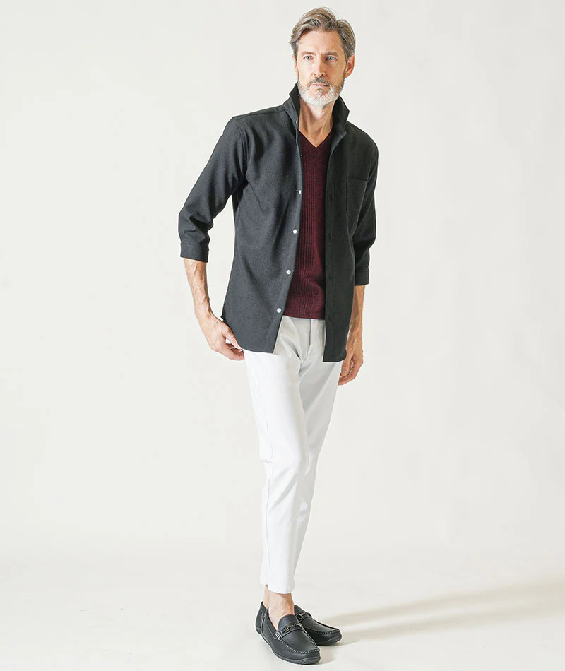 60代メンズ夏の3点コーデセット 黒7分袖シャツ×ワイン7分袖Tシャツ×白アンクルチノパンツ - Image 4
