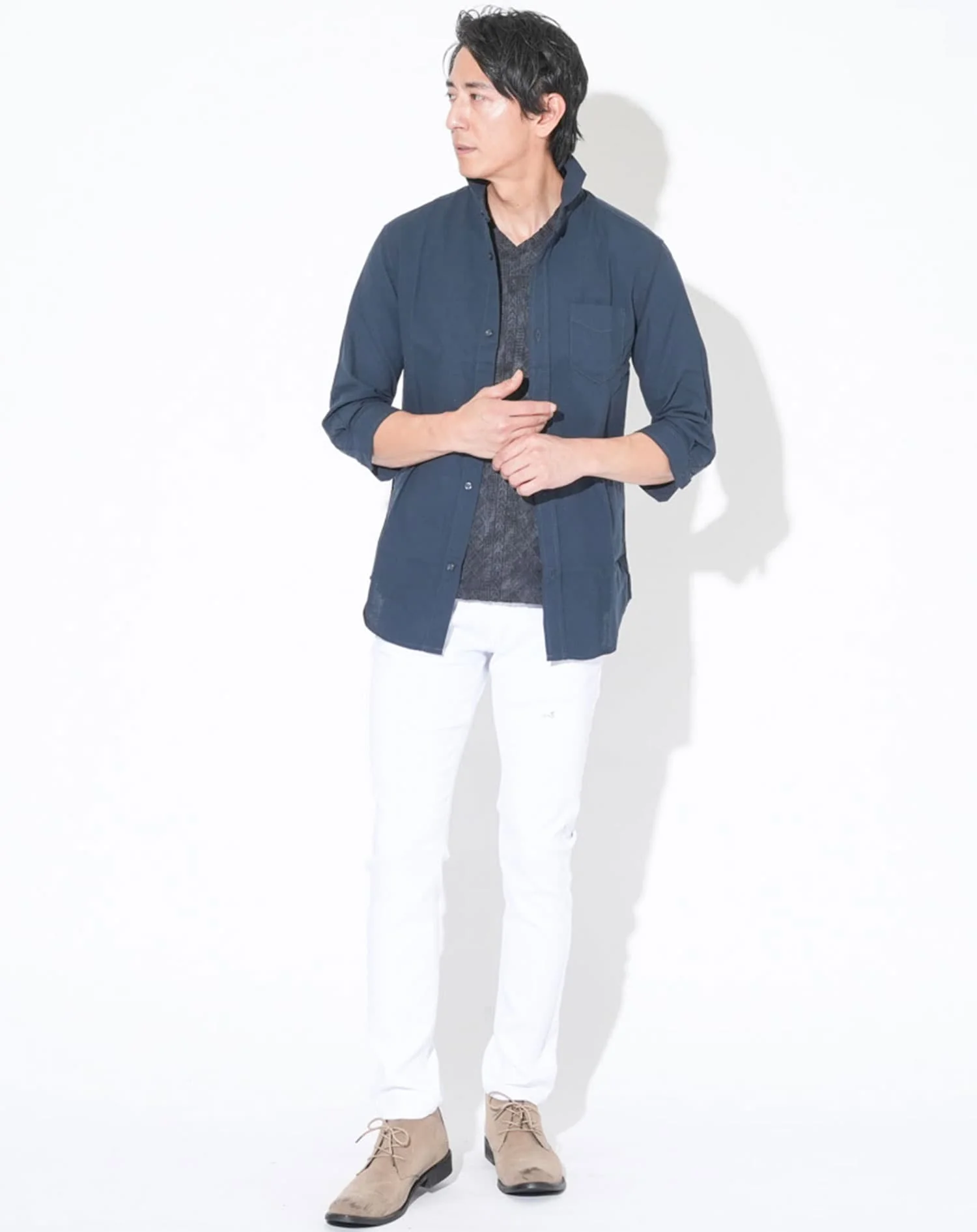 ケーブルVネック半袖Tシャツ - Image 18