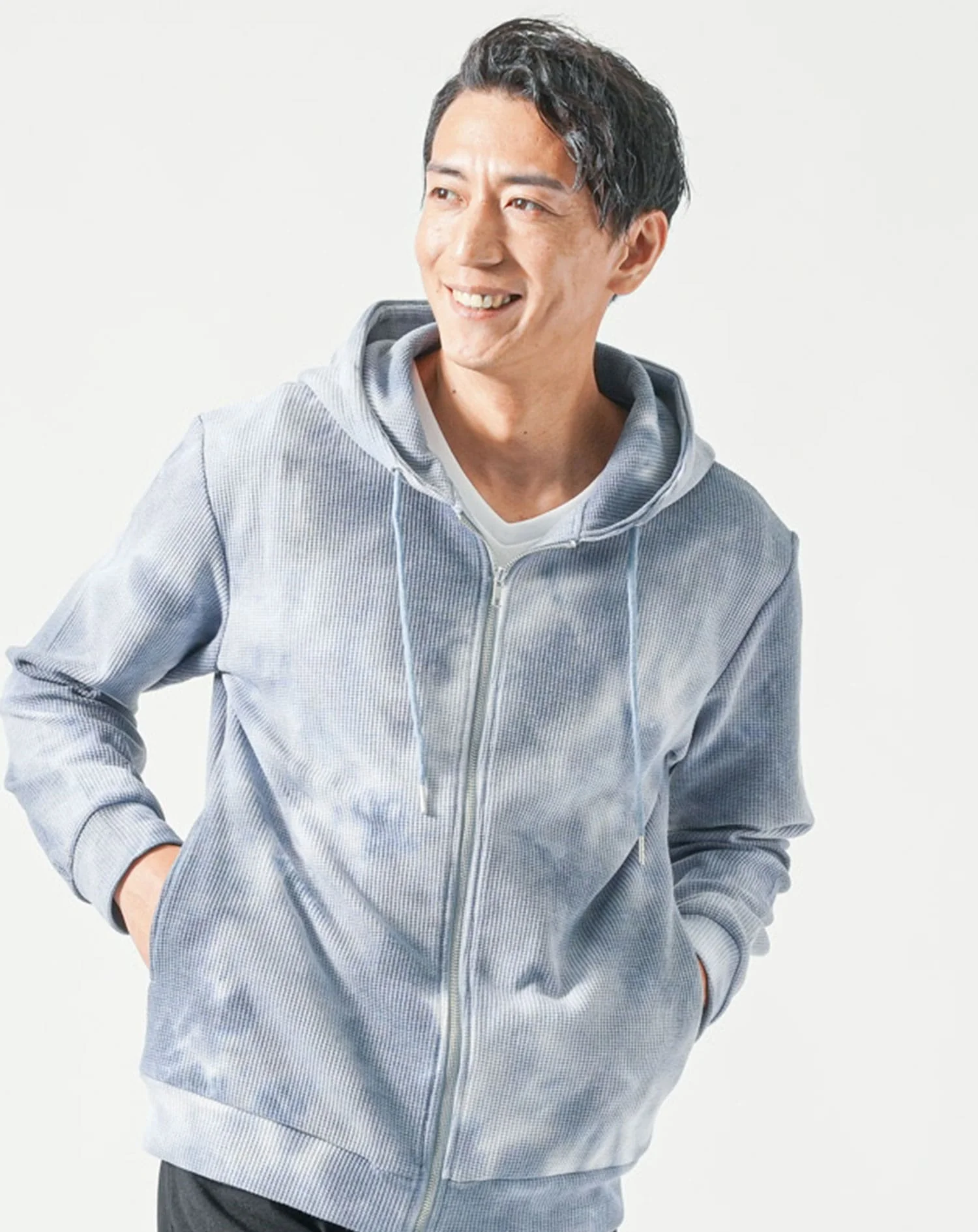 ムラ染めワッフル素材長袖ジップアップパーカー - Image 4