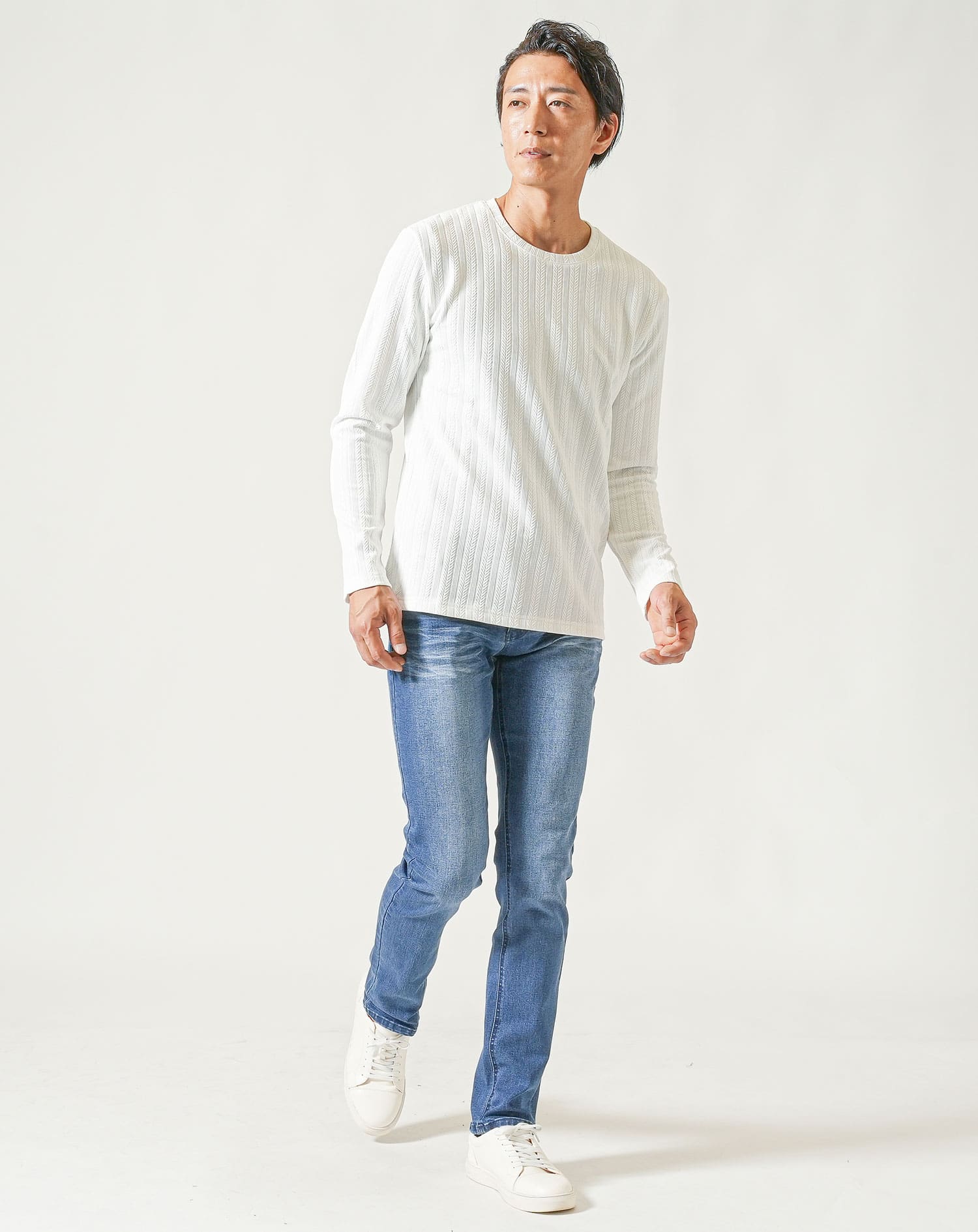 膨れヘリンボーン長袖ストレッチクルーネックTシャツ - Image 10
