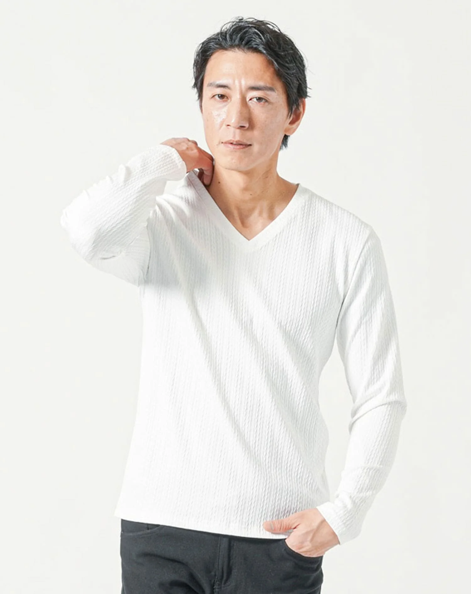 ストライプヘリンボーン長袖ストレッチVネックTシャツ - Image 15