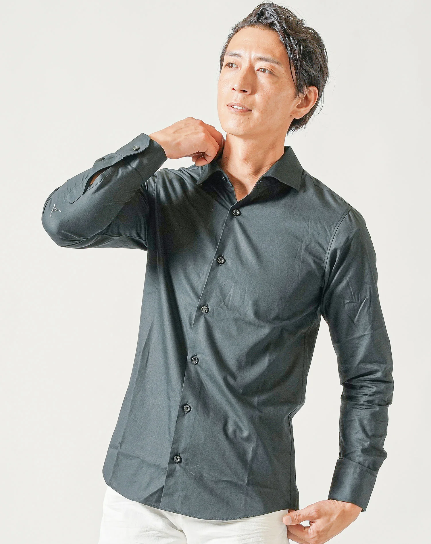 ちょいワル・イケオジメンズ3点コーデセット　黒長袖ブロードシャツ×ブルー長袖デニムシャツ×白スリムテーパードパンツ - Image 6