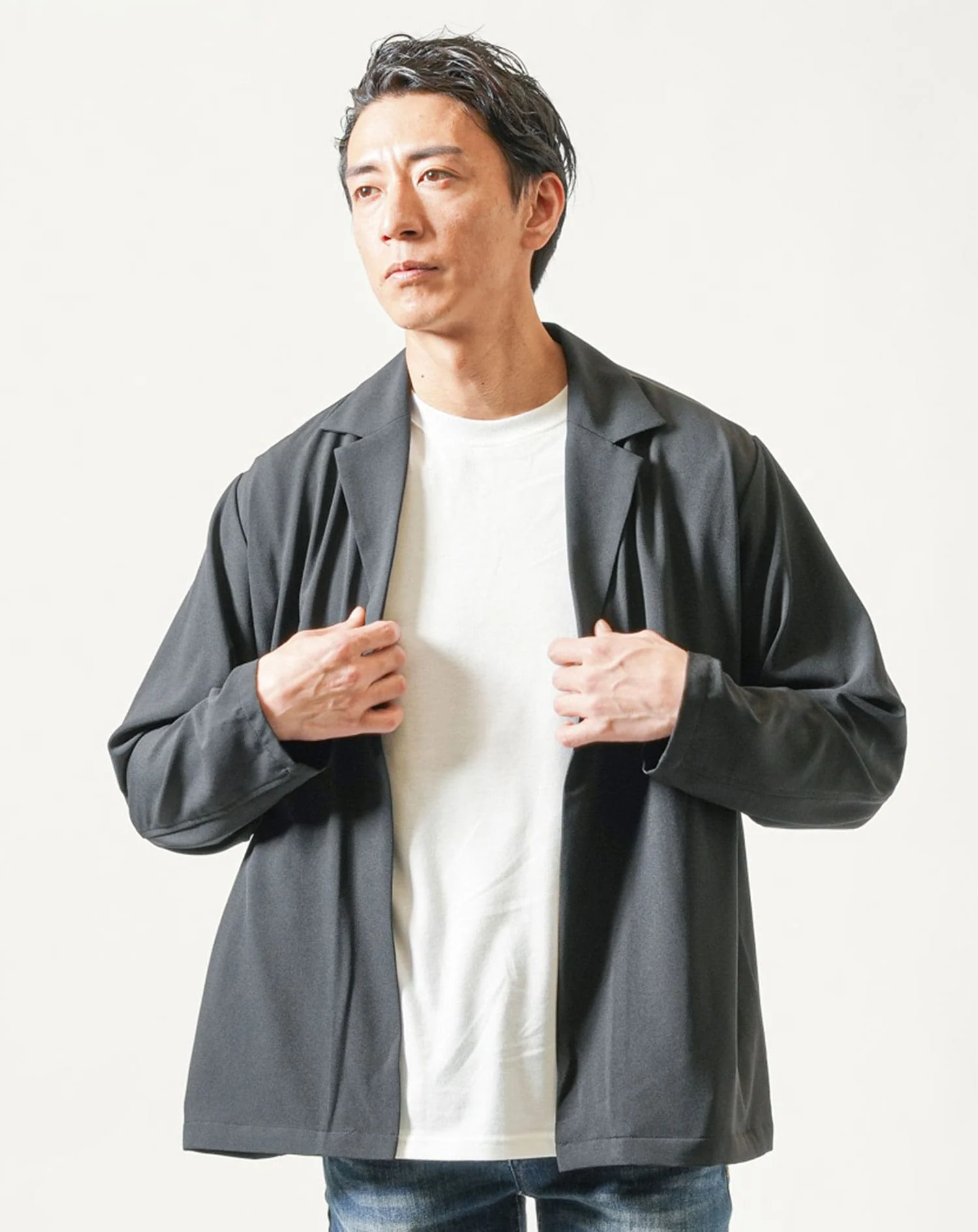梨地ボタンレス長袖テーラードジャケット×半袖クルーネック白無地Ｔシャツ 2点セット - Image 10