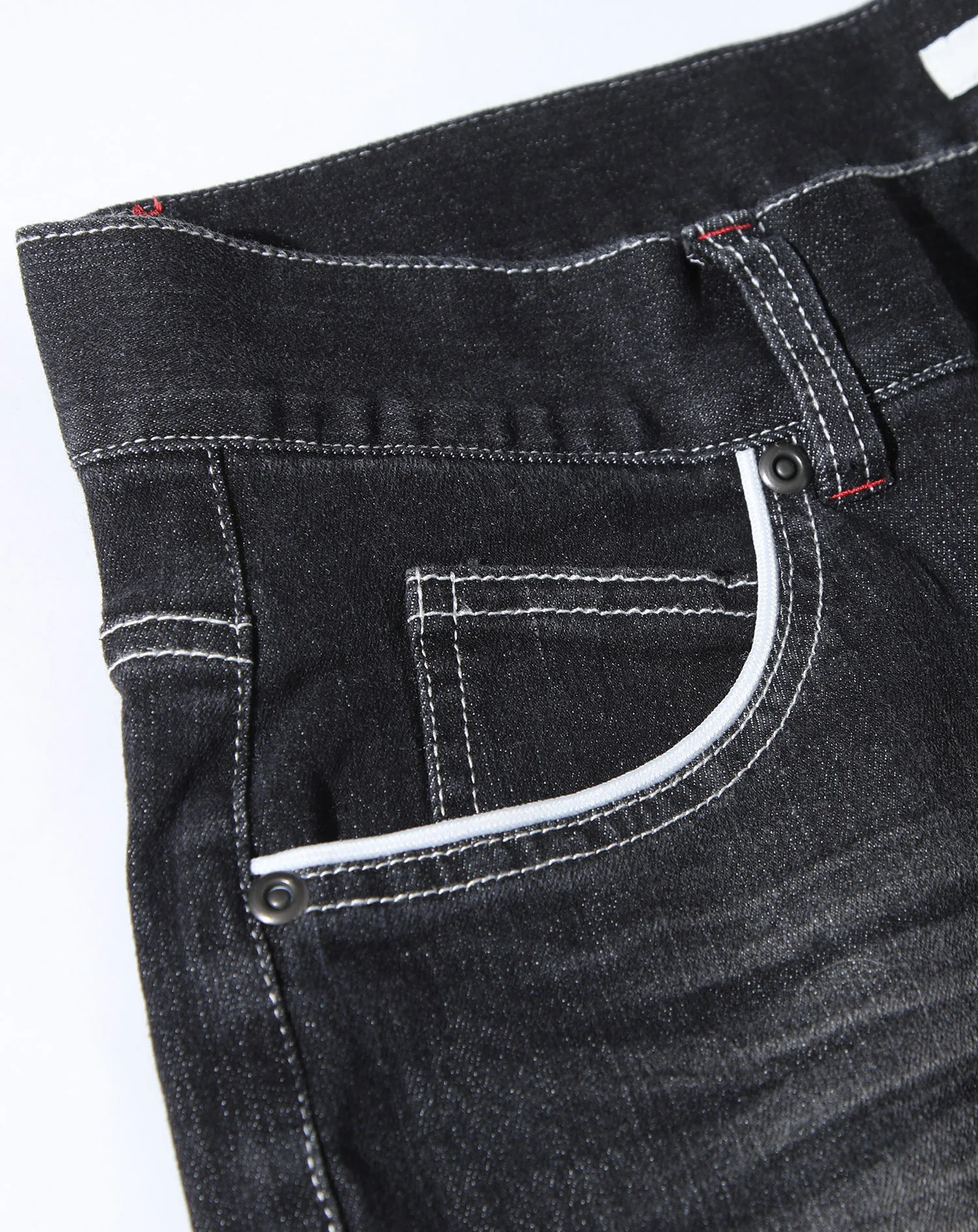 ヒゲ加工パイピングデザインストレッチデニムパンツ - Image 9