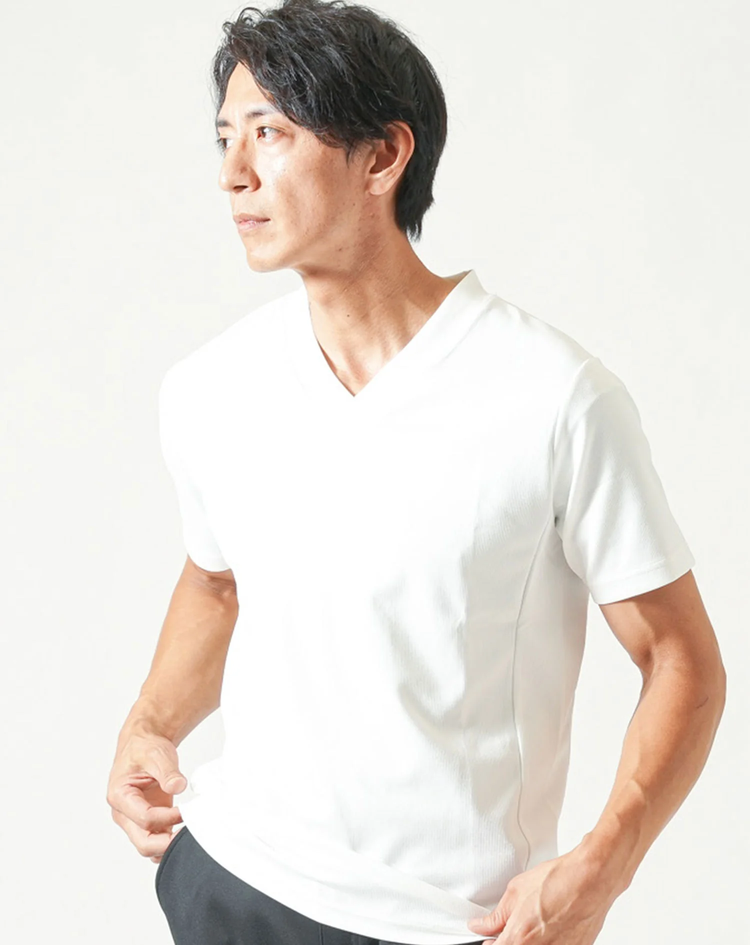 スリムフィットテレコVネック半袖Tシャツ - Image 4