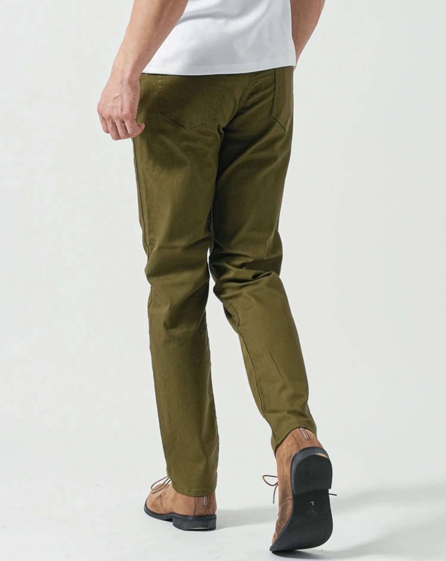 日本製スーパーストレッチスリムフィットテーパードチノパンツ - Image 27